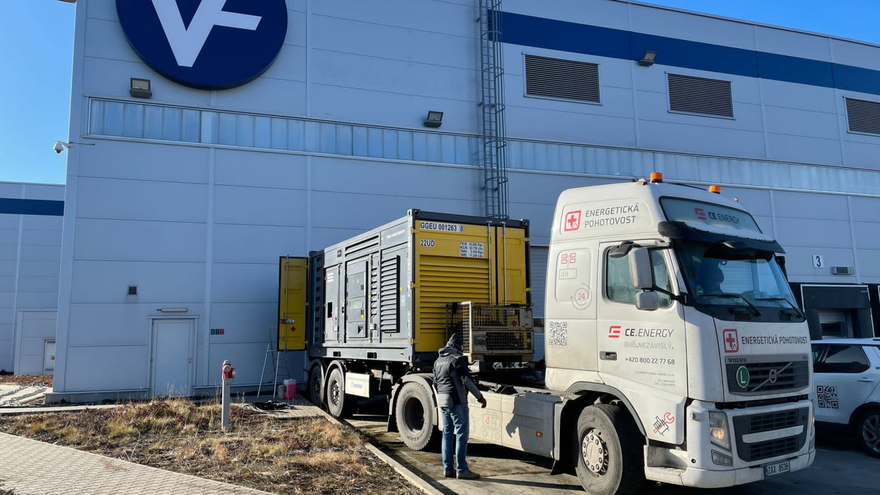 Po celou dobu odstávky je přítomen náš kvalifikovaný elektrotechnik
