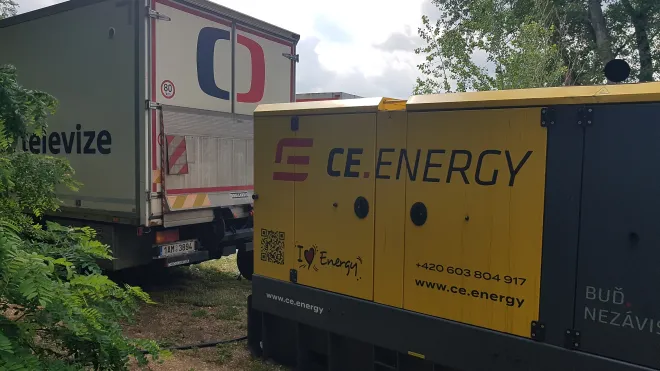 Naše stroje jsou sice stranou dění ale vždy připraveny to rozsvítit