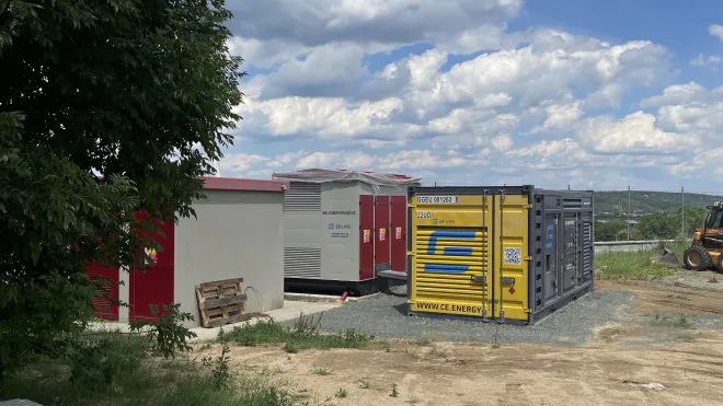 Další technologie pro službu PpS o výkonu 1 MWh připojena na Moravě