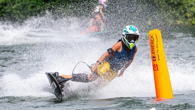 CE.ENERGY je pro tento rok jedním z partnerů evropské série MOTOSURF CONTINENTAL CUP 2023
