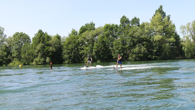 CE.ENERGY je pro tento rok jedním z partnerů evropské série MOTOSURF CONTINENTAL CUP 2023