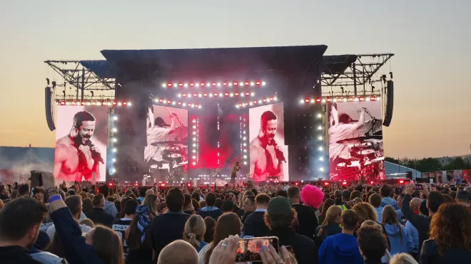 Imagine Dragons: Když hraje světová kapela, musí všechno šlapat – i generátory