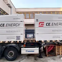 Letní vedra testují limity elektrické sítě, domácnostem i podnikům hrozí nečekané komplikace